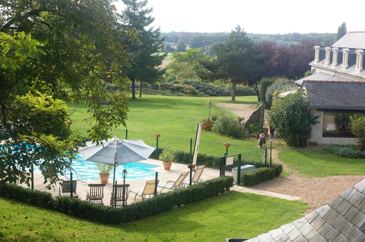 Le Logis Du Pressoir Self Catering Gites In Beautiful 18Th Century Estate In The Heart Of The Loire Valley With Heated Pool And Extensive Grounds. Les Bois-d'Anjou Exterior foto