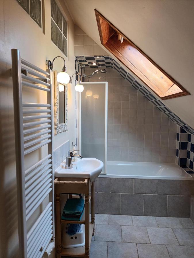 Le Logis Du Pressoir Self Catering Gites In Beautiful 18Th Century Estate In The Heart Of The Loire Valley With Heated Pool And Extensive Grounds. Les Bois-d'Anjou Exterior foto